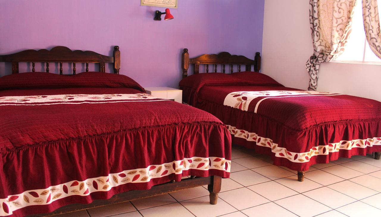Hotel Sierra Azul クリル エクステリア 写真